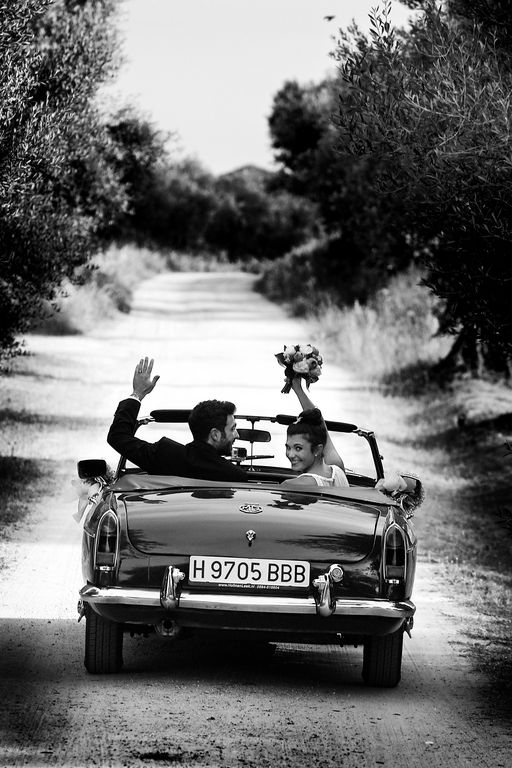 boda novios coche just married