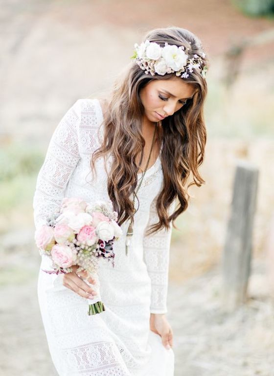 peinado novia pelo suelto ondas flores