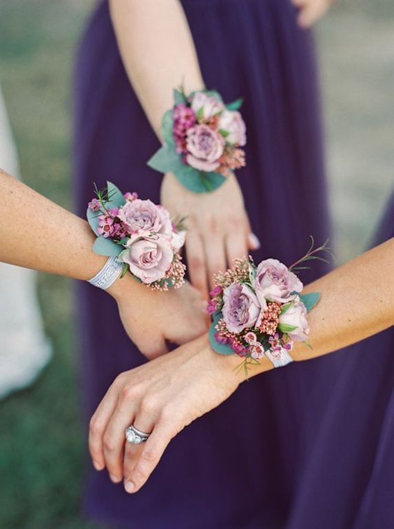 damas de honor corsage