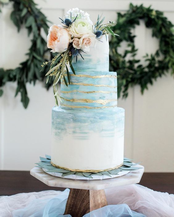 pastel boda azul claro
